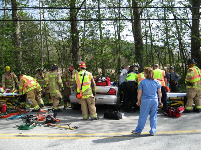 Crews operating at a Pin on Baltimore Pike at Elkdale Road.